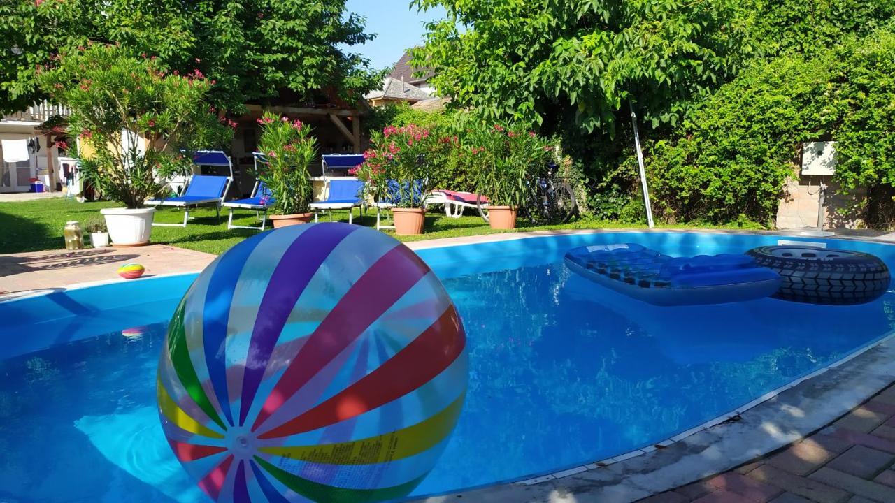 Leander Apartman Balatonlelle Exterior photo